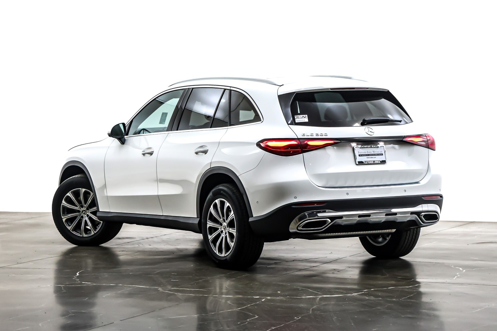 New 2026 Polar White Mercedes-Benz GLC 300 image 12