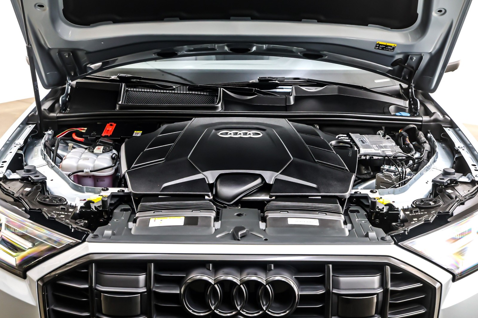 Used 2023 Satellite Silver Metallic Audi Premium Plus 55 TFSI quattro image 11