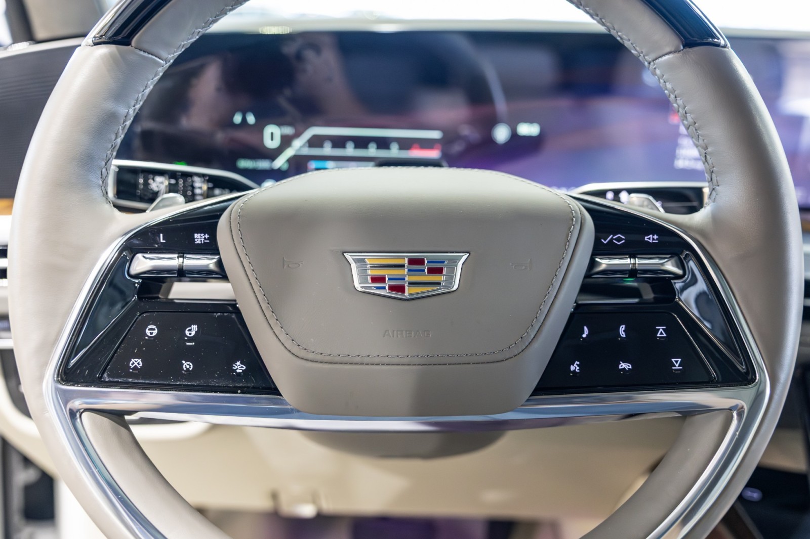 Used Car 2025 Cadillac Escalade  4wd Sport Platinum - 24 Inch Wheels - Crystal White Paint For Sale Under $120,000 In Boerne, Texas