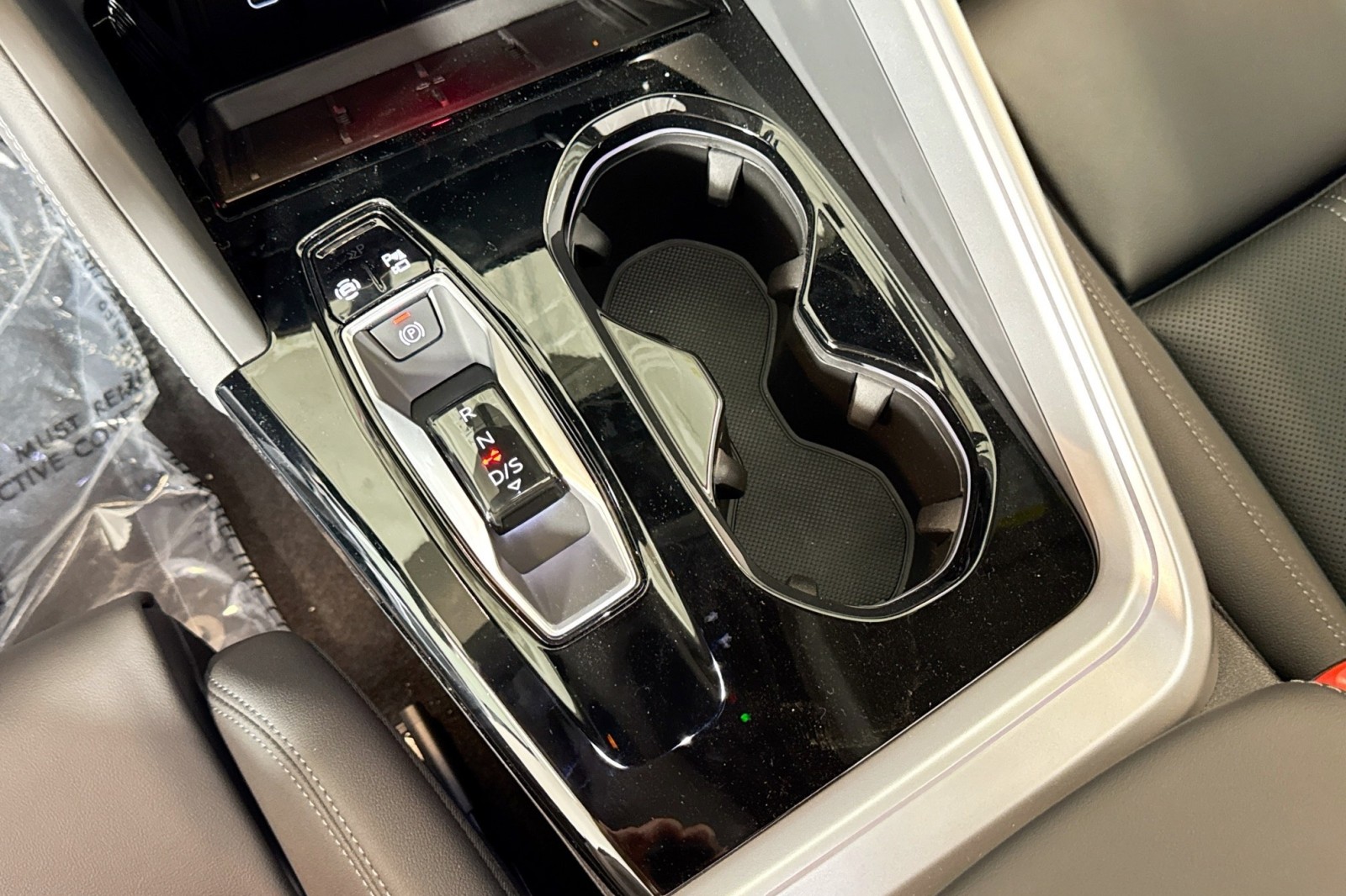 New 2025 Glacier White Metallic Audi Premium Plus 2.0 TFSI quattro image 14