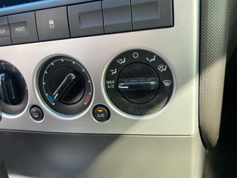 2010 Mercury Mountaineer 1 OWNER LOW MILES 78,753 in , 