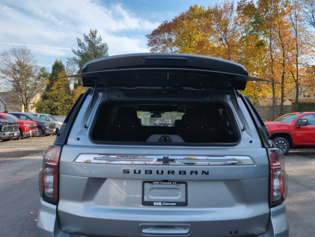 2024 Chevrolet Suburban LT 25