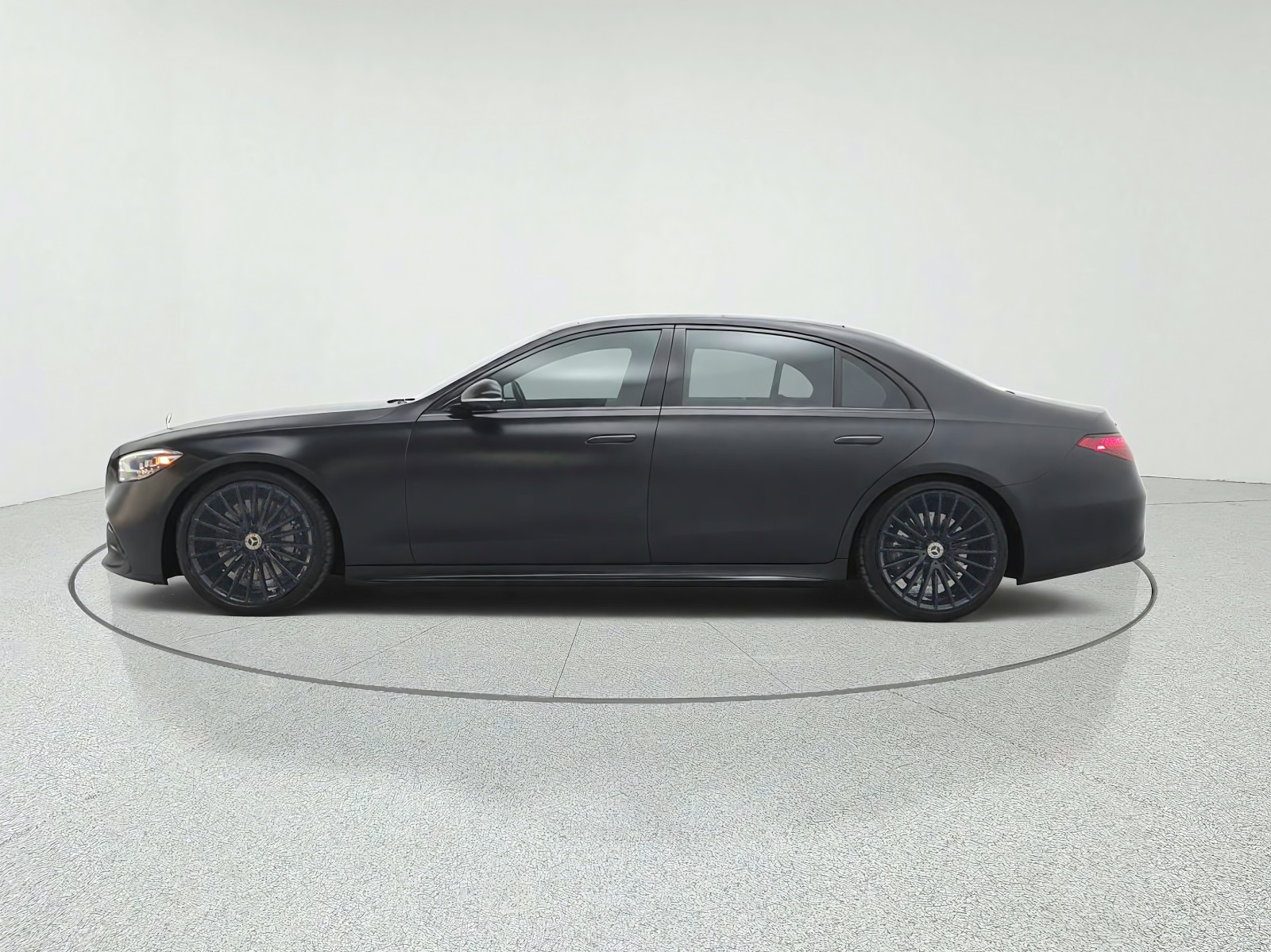 Used 2023 Black Mercedes-Benz S 580 4MATIC® Sedan image 8