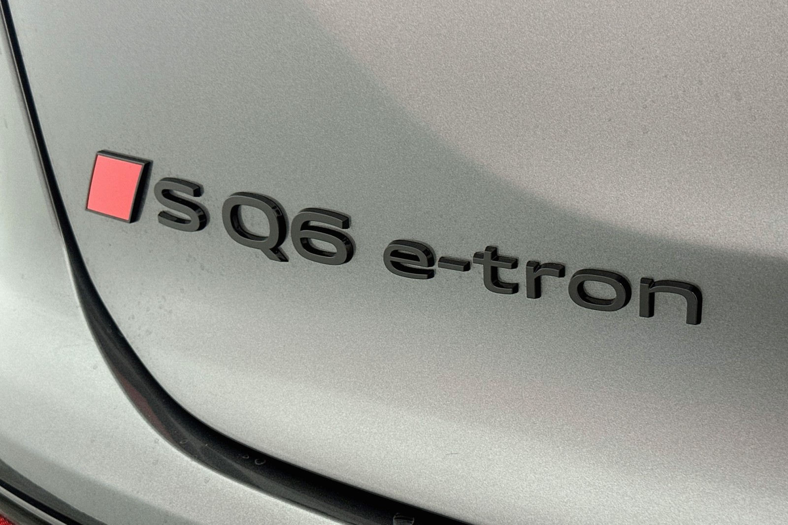 New 2027 Daytona Gray Pearl Effect Audi Premium Plus image 10