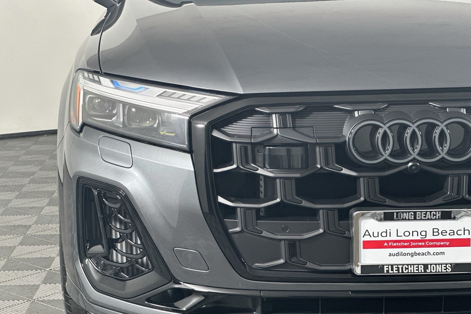 New 2026 Daytona Gray Pearl Effect Audi Prestige image 15
