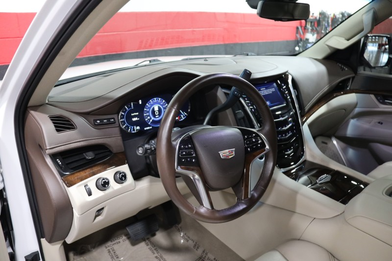 2017 Cadillac Escalade Premium Luxury 4WD 4dr Suv in , 