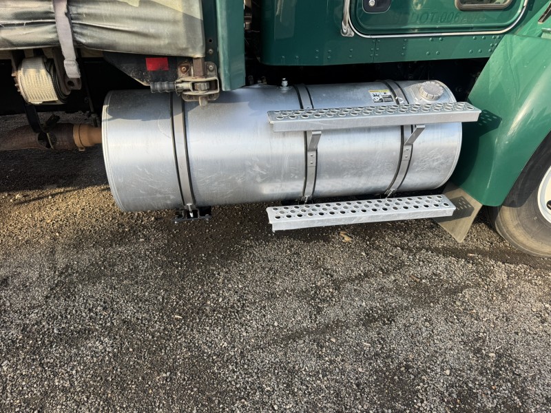 2019 Kenworth T270 28' Box Truck w Liftgate & Softside in ,