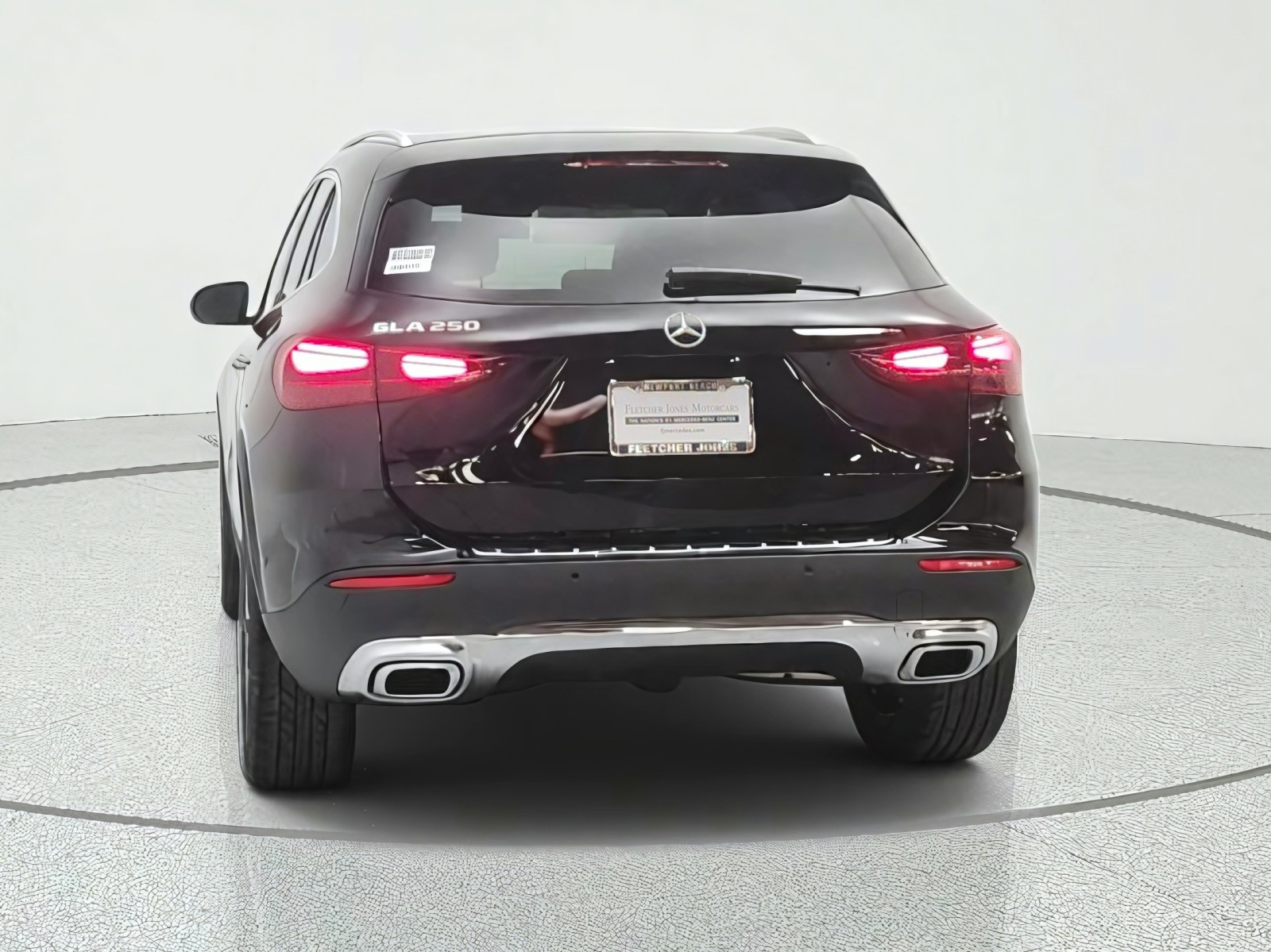 New 2026 Night Black Mercedes-Benz GLA 250 SUV image 6