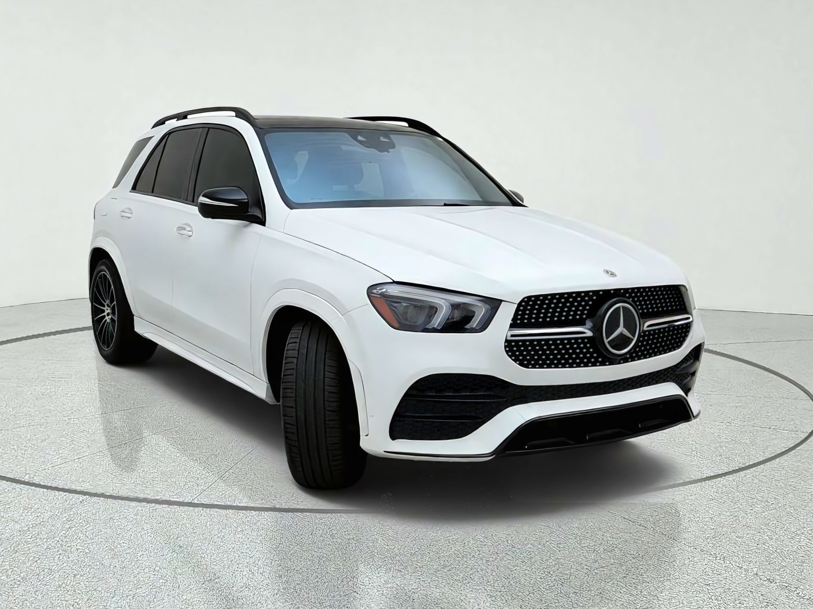 Certified Used 2021 Polar White Mercedes-Benz GLE 450 image 4