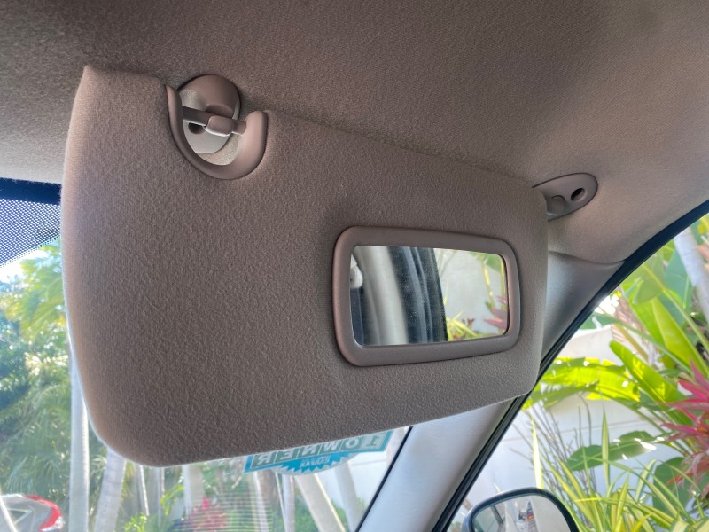 2006 Dodge Caravan SXT LOW MILES 28,367 1 OWNER HANDICAP LIFT in , 