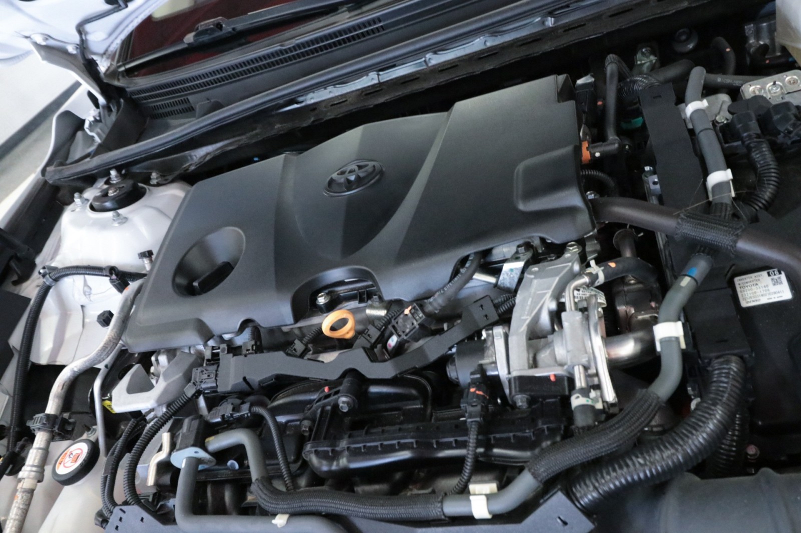 Used Car 2021 Toyota Avalon  Hybrid Xle For Sale Under $30,000 In Austin, Texas