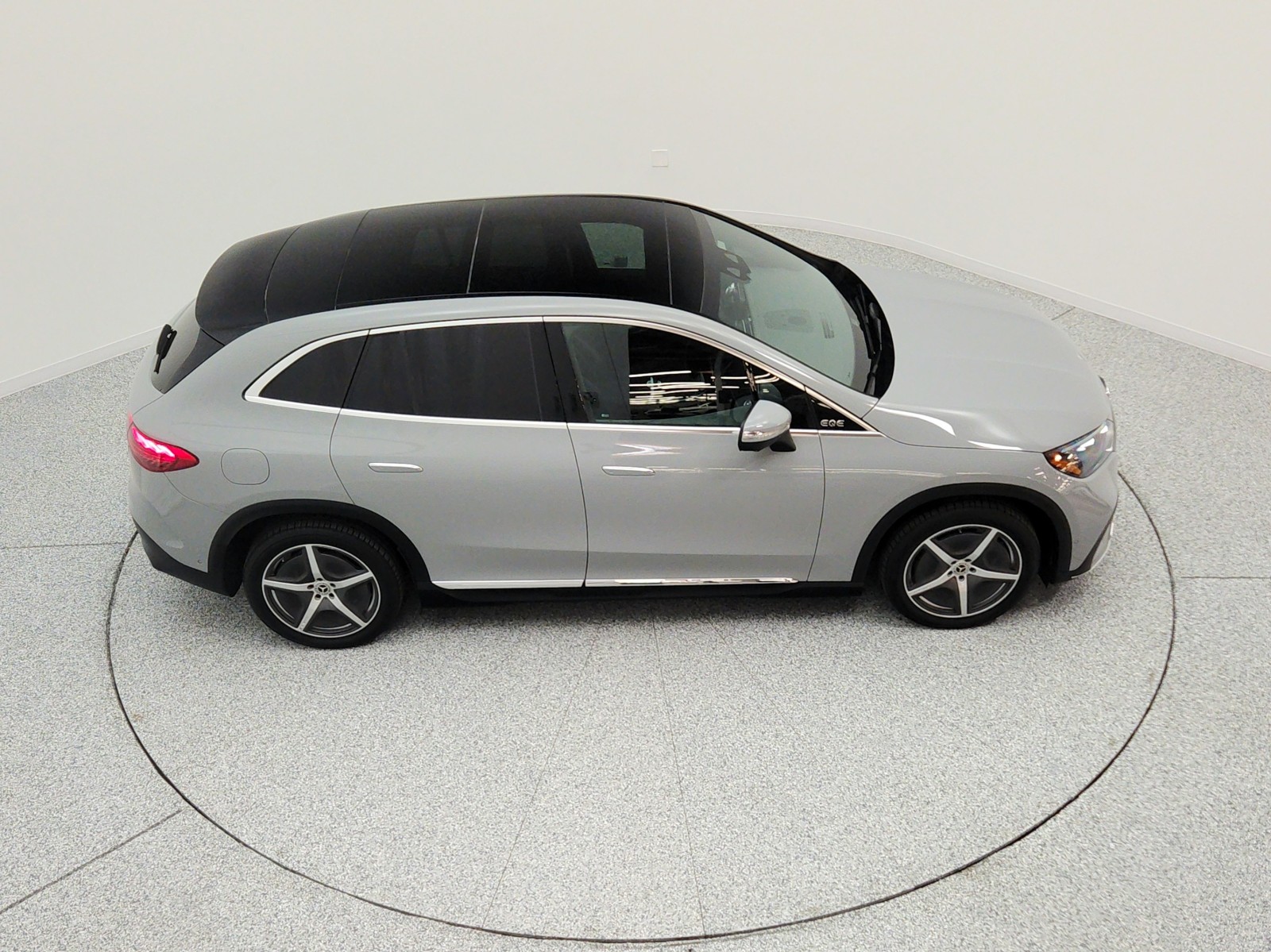 Used 2023 MANUFAKTUR Alpine Grey Mercedes-Benz EQE 350+ SUV image 25