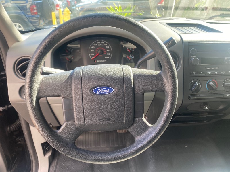 2006 Ford F-150 STX 4 DOOR LOW MILES 92,223 in ,