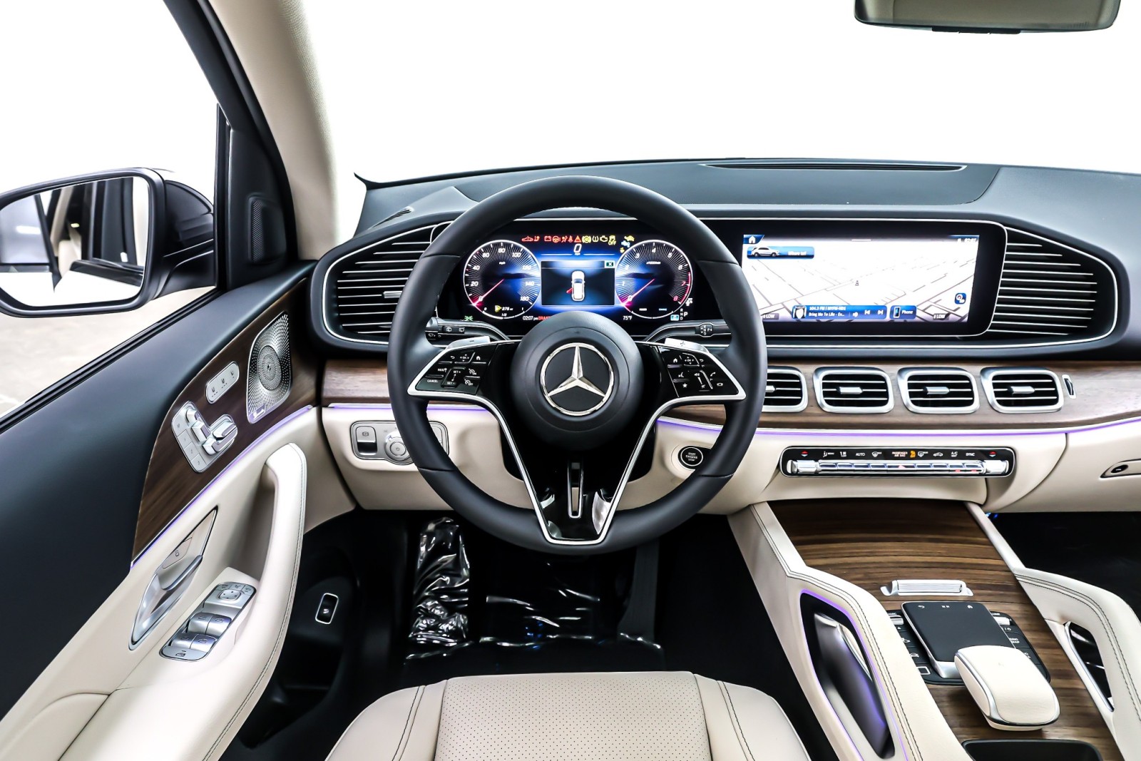 New 2026 Polar White Mercedes-Benz GLE 350 image 4