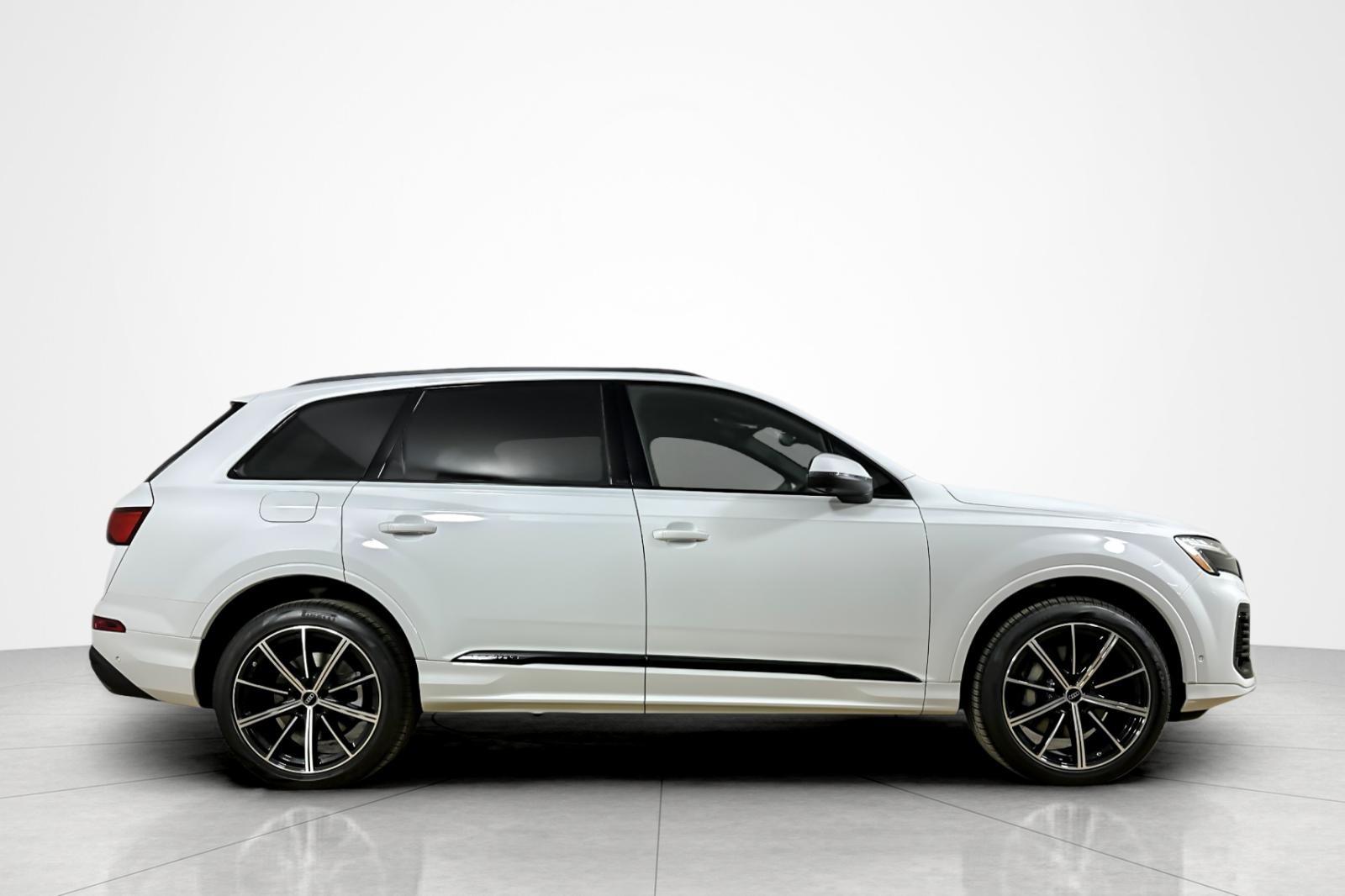 New 2026 Glacier White Metallic Audi Premium Plus 45 quattro *Ltd Avail* image 7