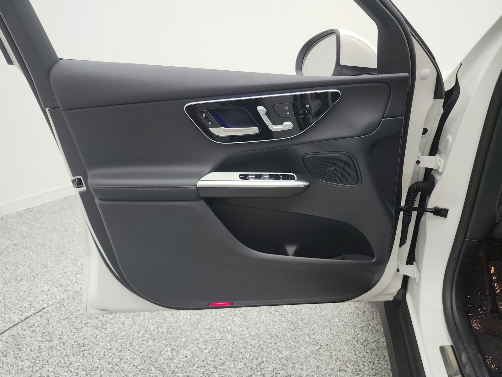 Certified Used 2025 Polar White Mercedes-Benz GLC 300 SUV image 12