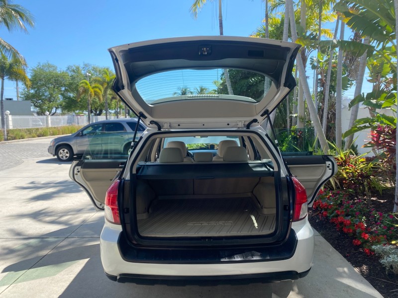 2009 Subaru Outback Special Edition LOW MILES 68,114 in ,