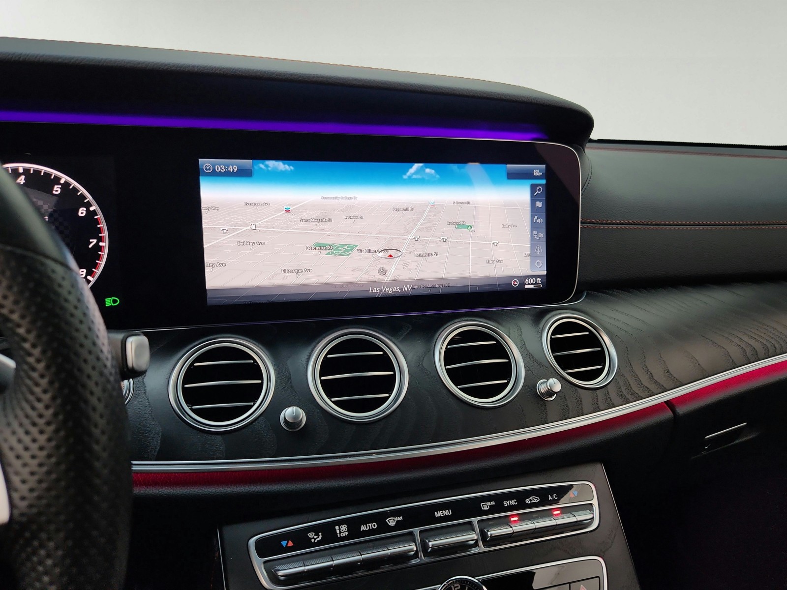 Used 2018 designo Diamond White Mercedes-Benz AMG® E 43 image 20