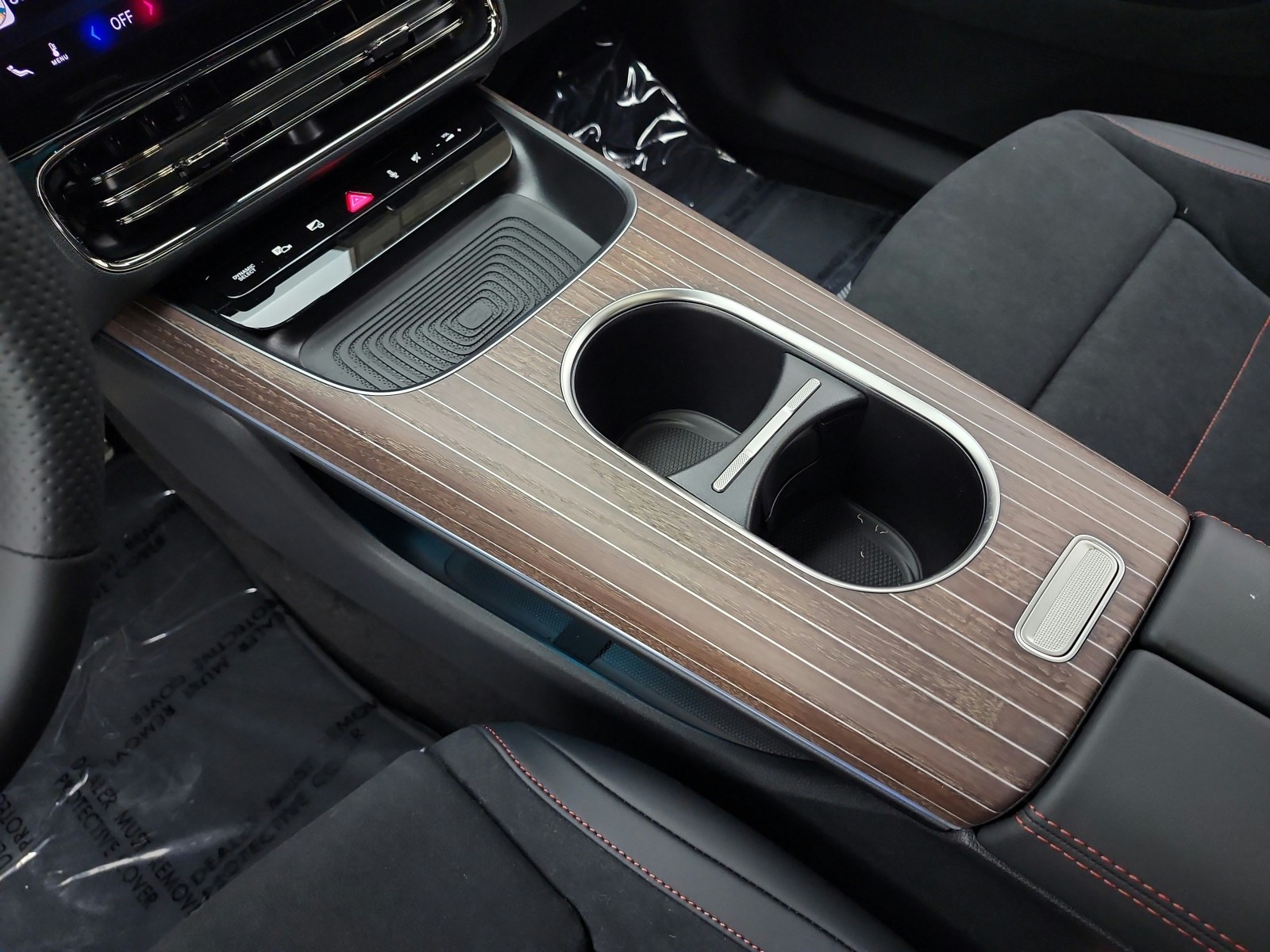 New 2027 Polar White Mercedes-Benz CLA 220 Hybrid FWD image 9