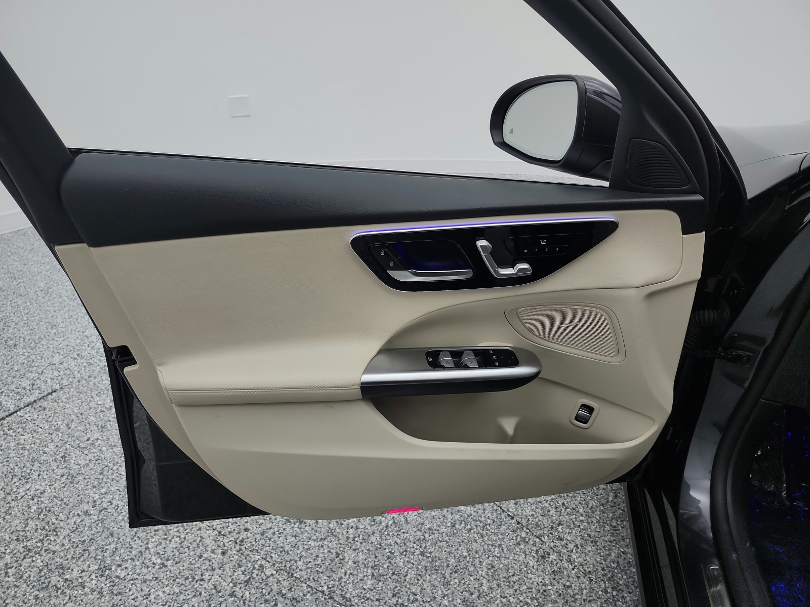 Used 2023 Graphite Grey Metallic Mercedes-Benz C 300 Sedan image 29