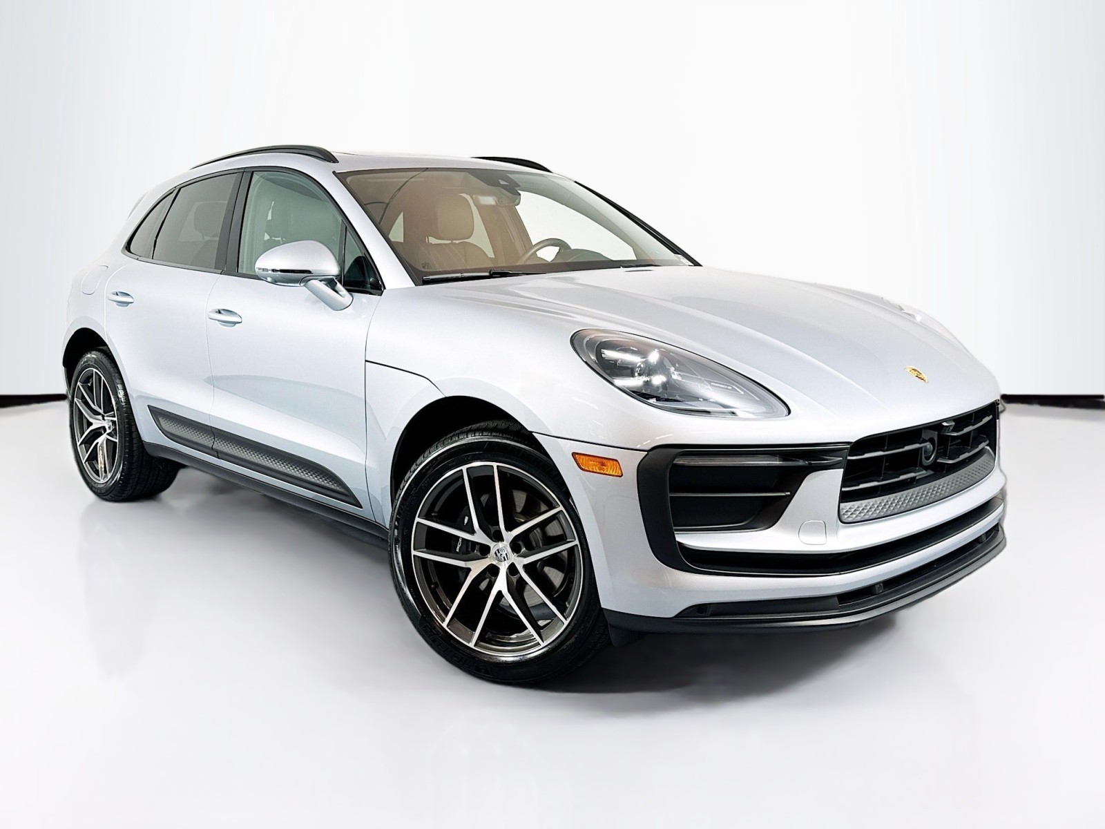 2024 Porsche Macan  3