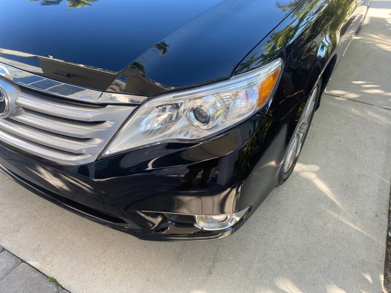 2011 Toyota Avalon Limited LOW MILES 80,879 in ,