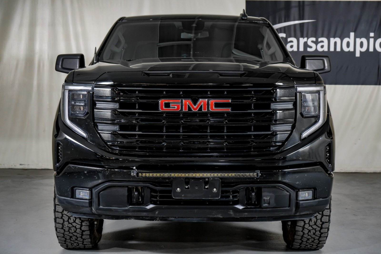 2023 GMC Sierra 1500 Elevation 3