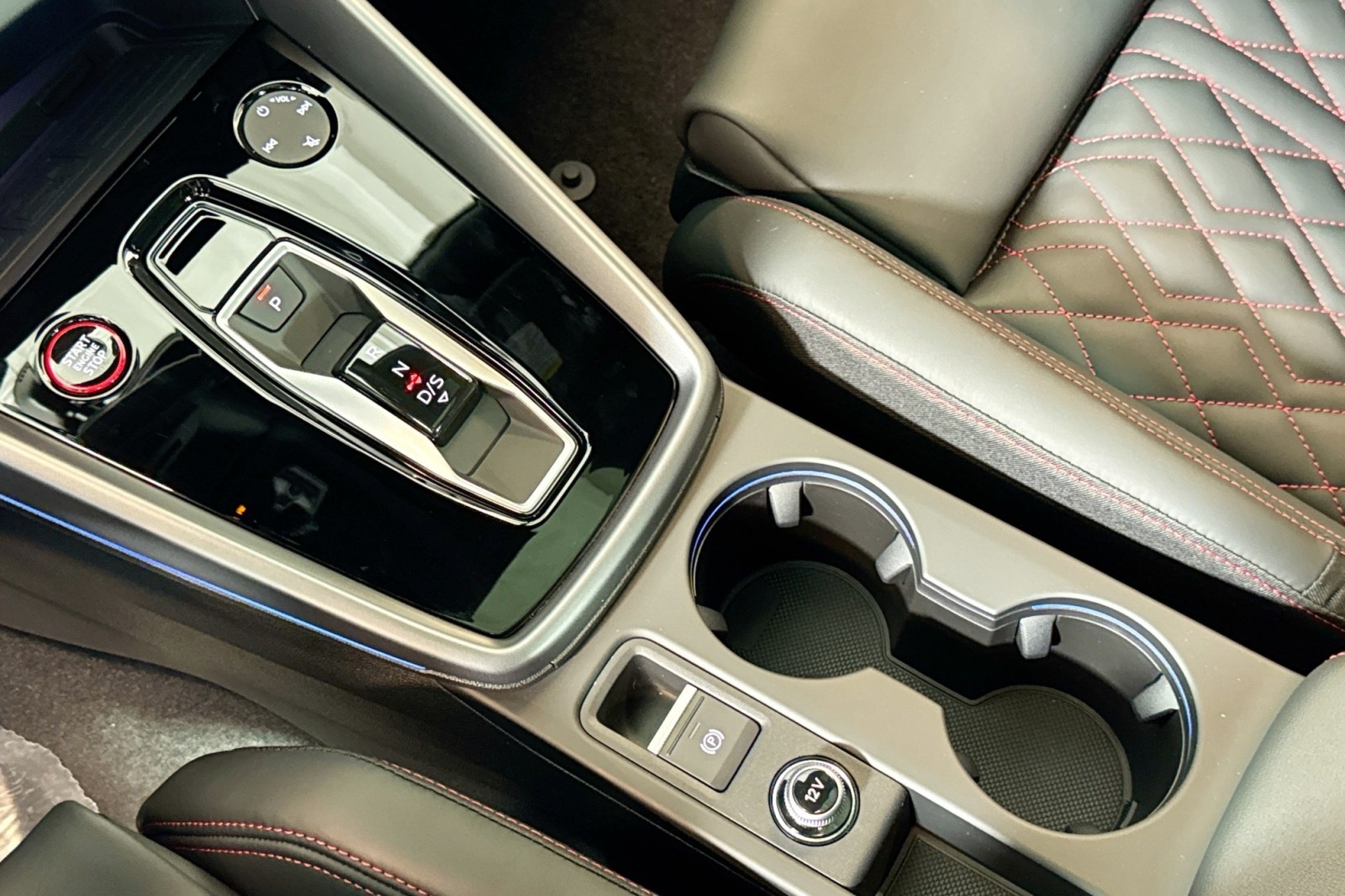 New 2026 Glacier White Metallic Audi quattro image 15