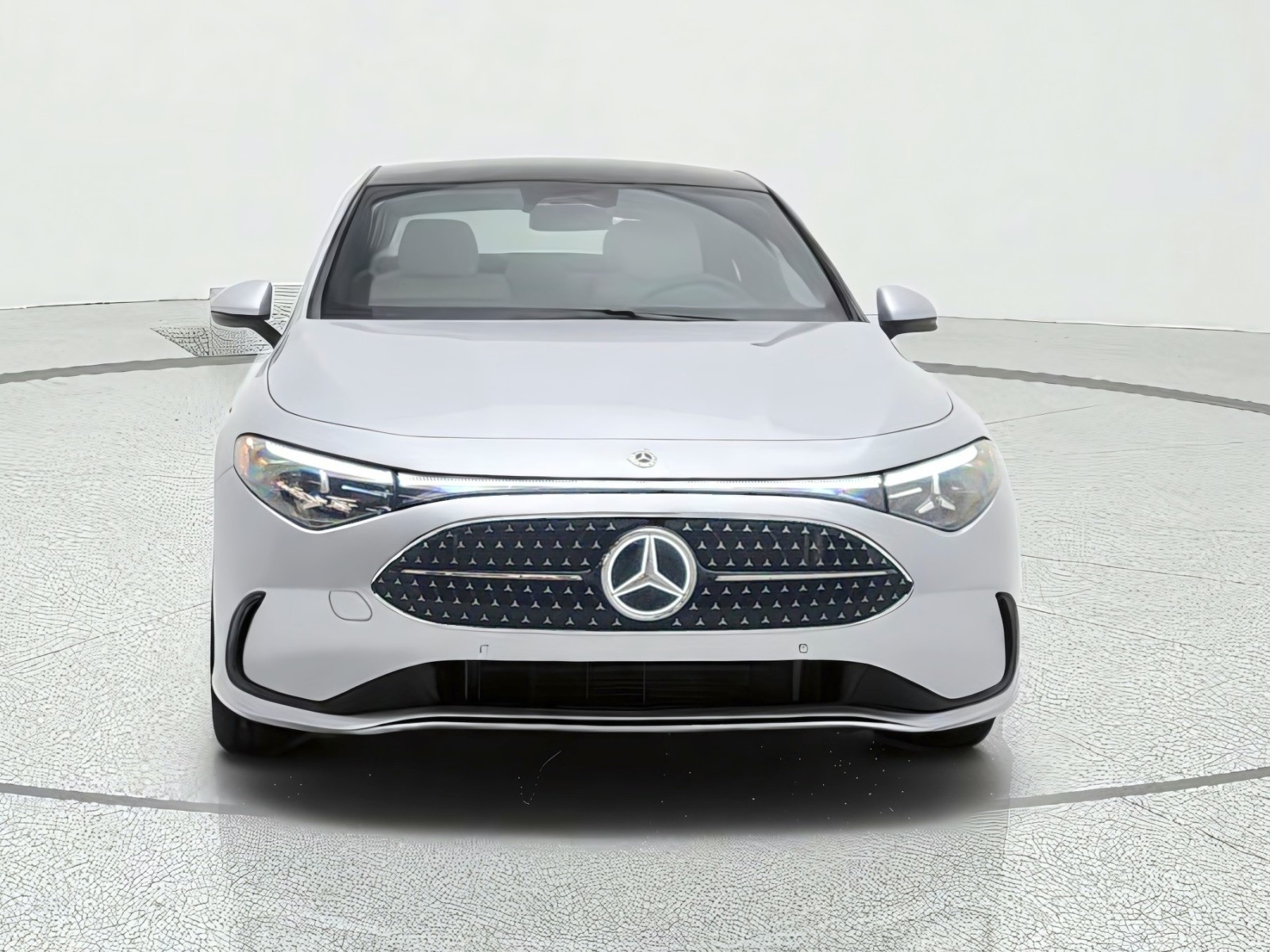 New 2027 Cirrus Silver Metallic Mercedes-Benz CLA 220 Hybrid FWD image 2