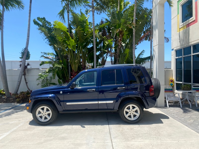 2006 Jeep Liberty 4WD Limited LOW MILES 75,410 in , 