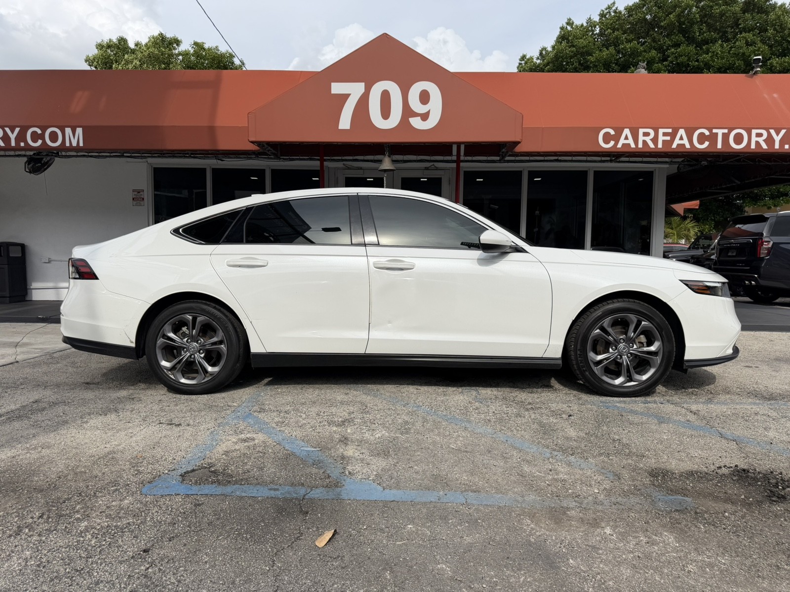 2023 Honda Accord - $22,988