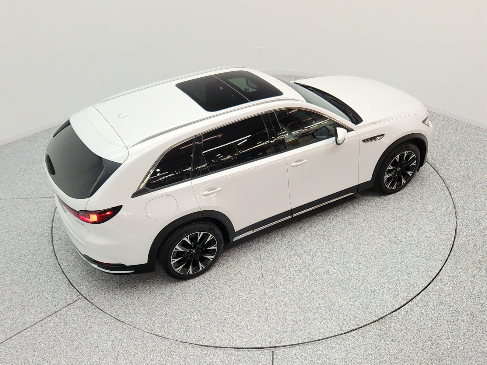 Used 2024 Rhodium White Premium Mazda Premium AWD image 26