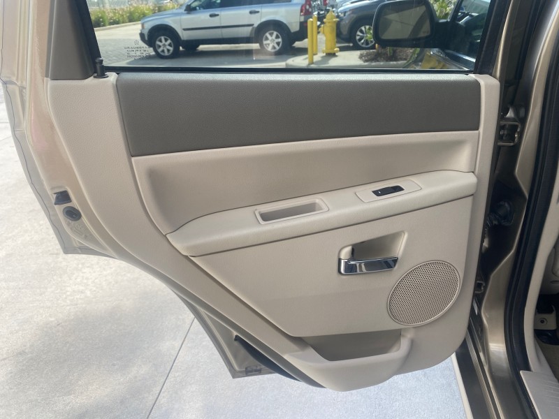 2006 Jeep Grand Cherokee Overland LOW MILES 57,372 1 OWNER 4WD in , 
