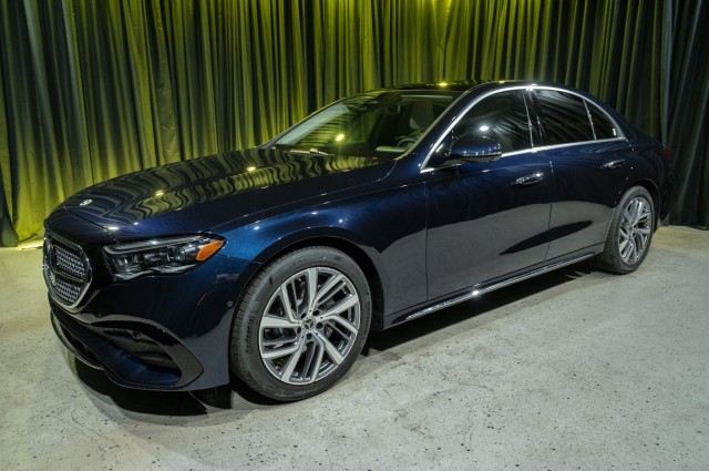 Nautical Blue Metallic 2026 Mercedes-Benz E-Class E 350 RWD Sedan Rear-Wheel Drive Automatic