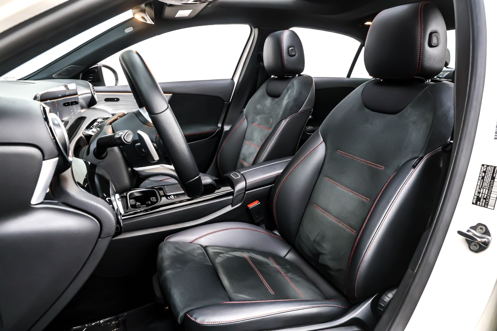 Used 2022 Polar White Mercedes-Benz A 220 Sedan image 17