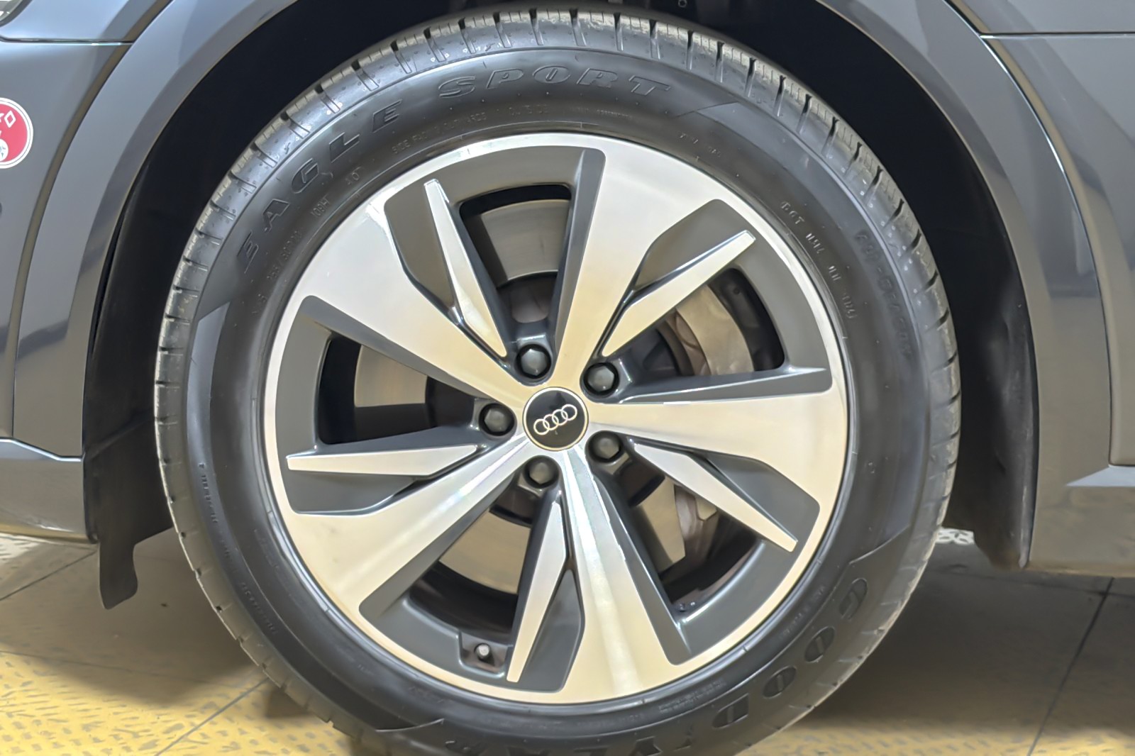 Used 2024 Manhattan Gray Metallic Audi Premium Plus quattro image 25