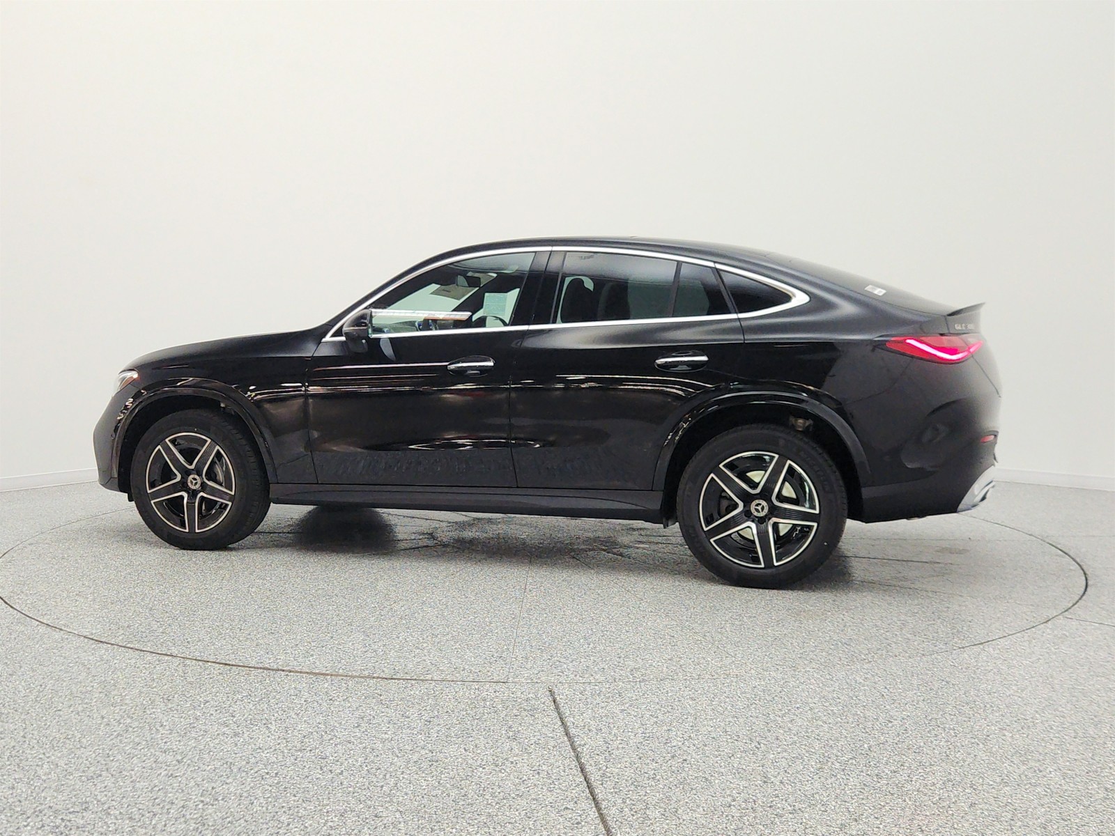 New 2026 Obsidian Black Metallic Mercedes-Benz GLC 300 4MATIC® Coupe image 8
