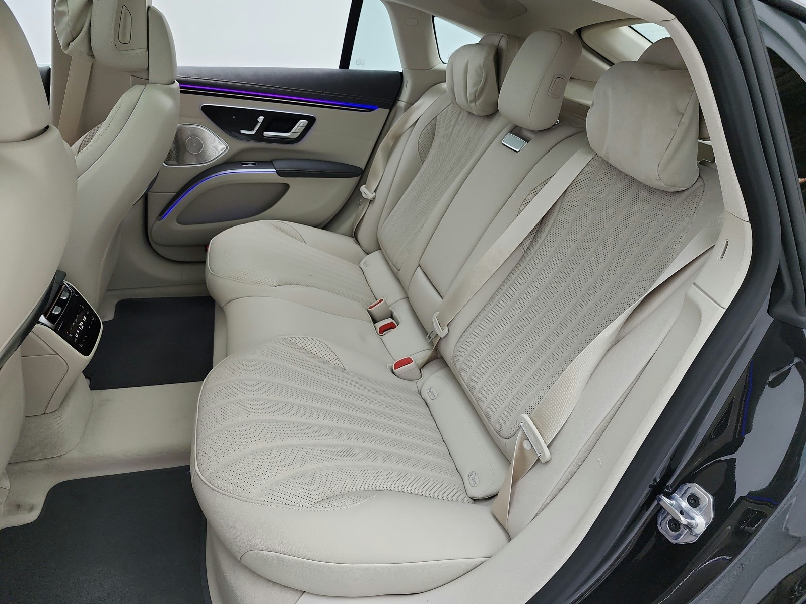 New 2026 Graphite Grey Metallic Mercedes-Benz EQS 450 image 11