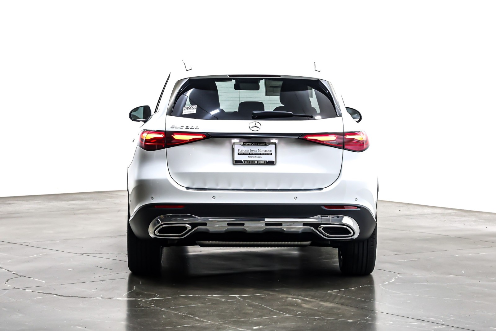 New 2026 Polar White Mercedes-Benz GLC 300 image 3