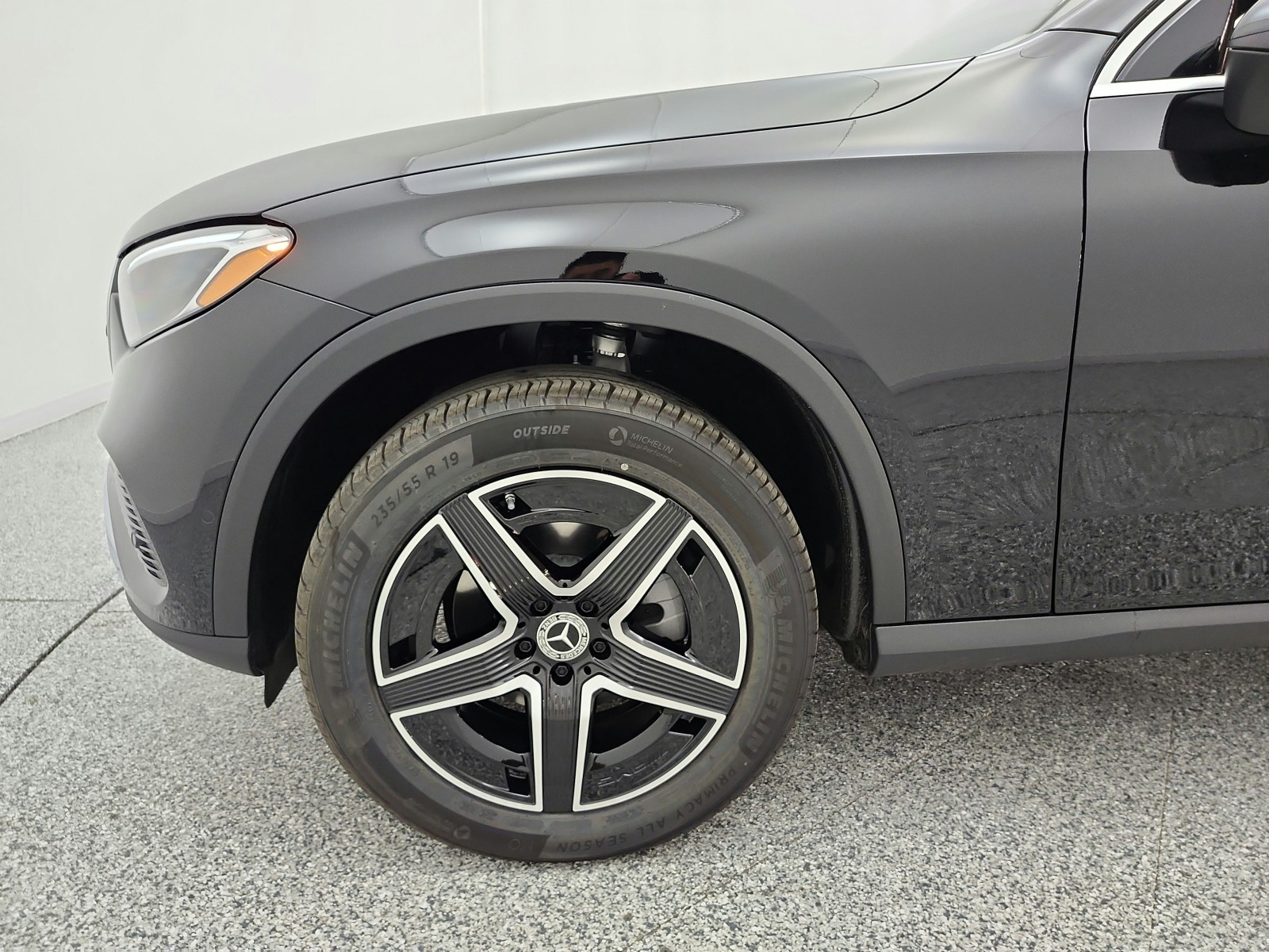 New 2027 Black Mercedes-Benz GLC 300 SUV image 13