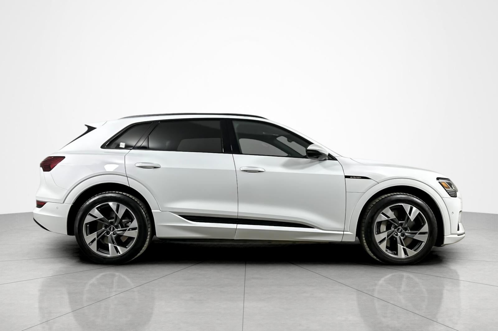 Used 2023 Glacier White Metallic Audi Premium quattro image 6
