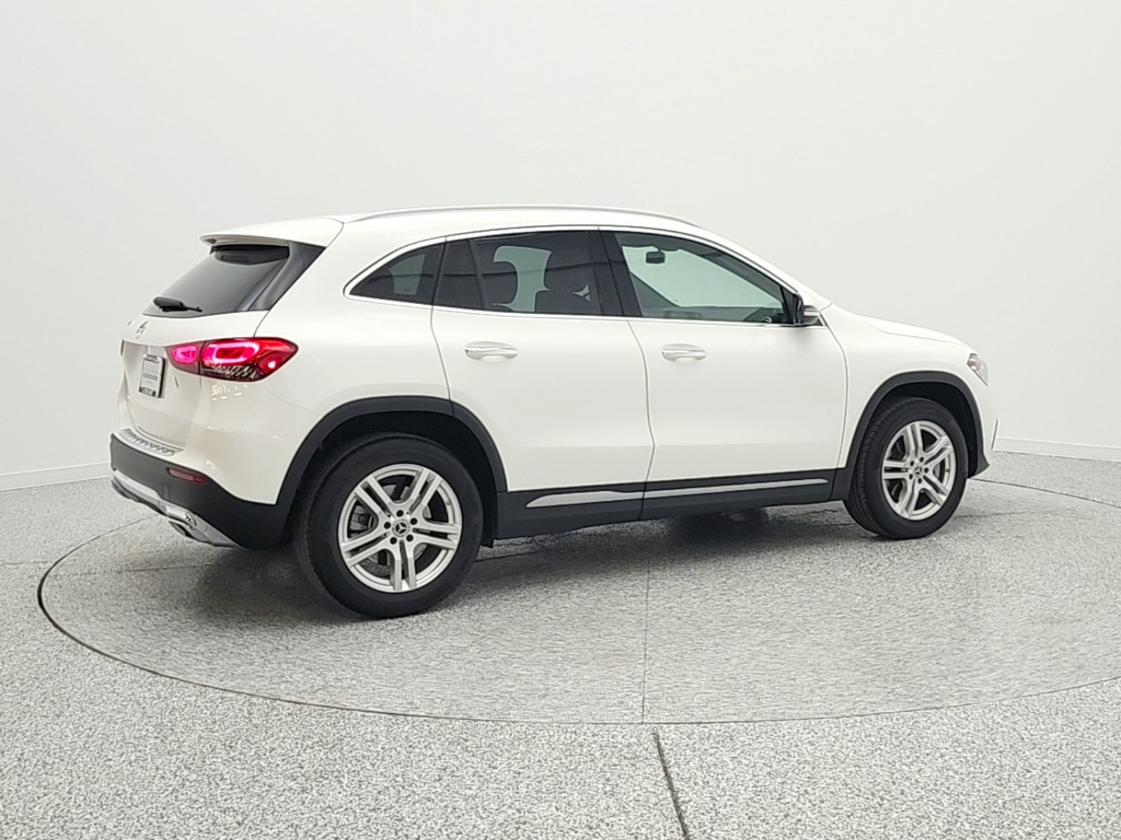 Certified Used 2022 Polar White Mercedes-Benz GLA 250 SUV image 5