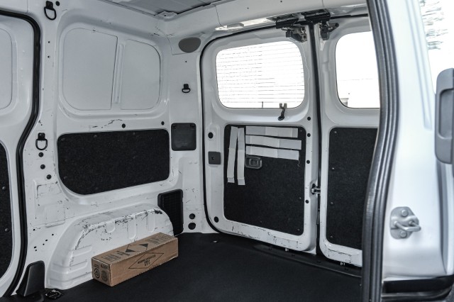 2021 Nissan NV200 Compact Cargo SV 31