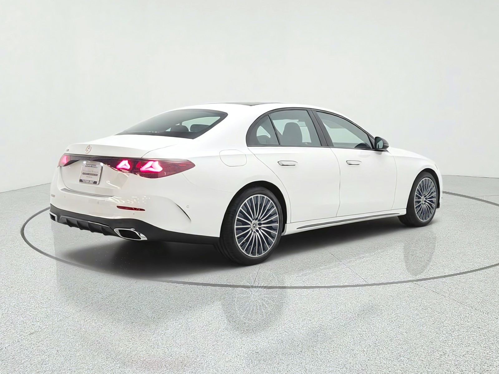 New 2027 Polar White Mercedes-Benz E 350 RWD Sedan image 5