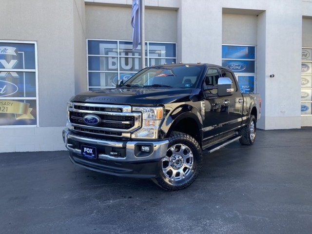 Agate Black Metallic 2022 Ford F-350 Super Duty Pickup Truck Four-Wheel Drive Automatic