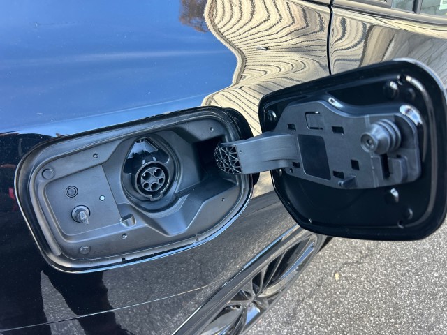 ToyotaPrius Plug-In Hybrid9