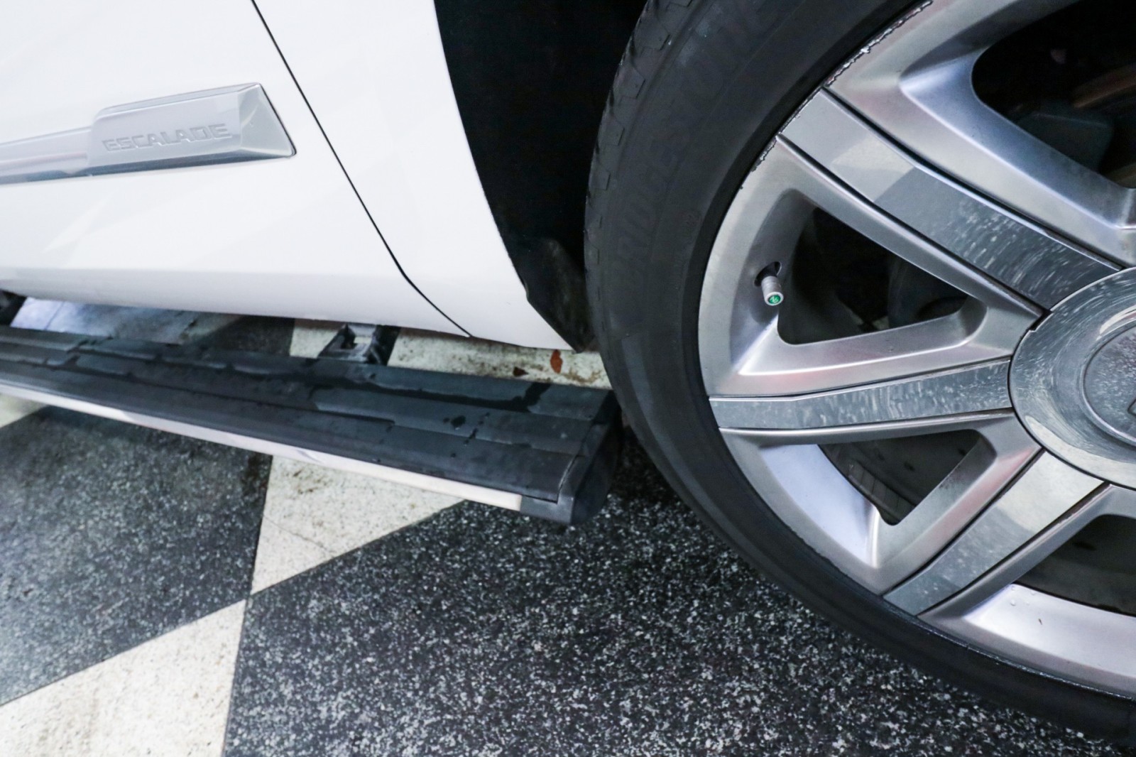 Used Car 2019 Cadillac Escalade Esv  Premium Luxury For Sale Under $35,000 In Austin, Texas