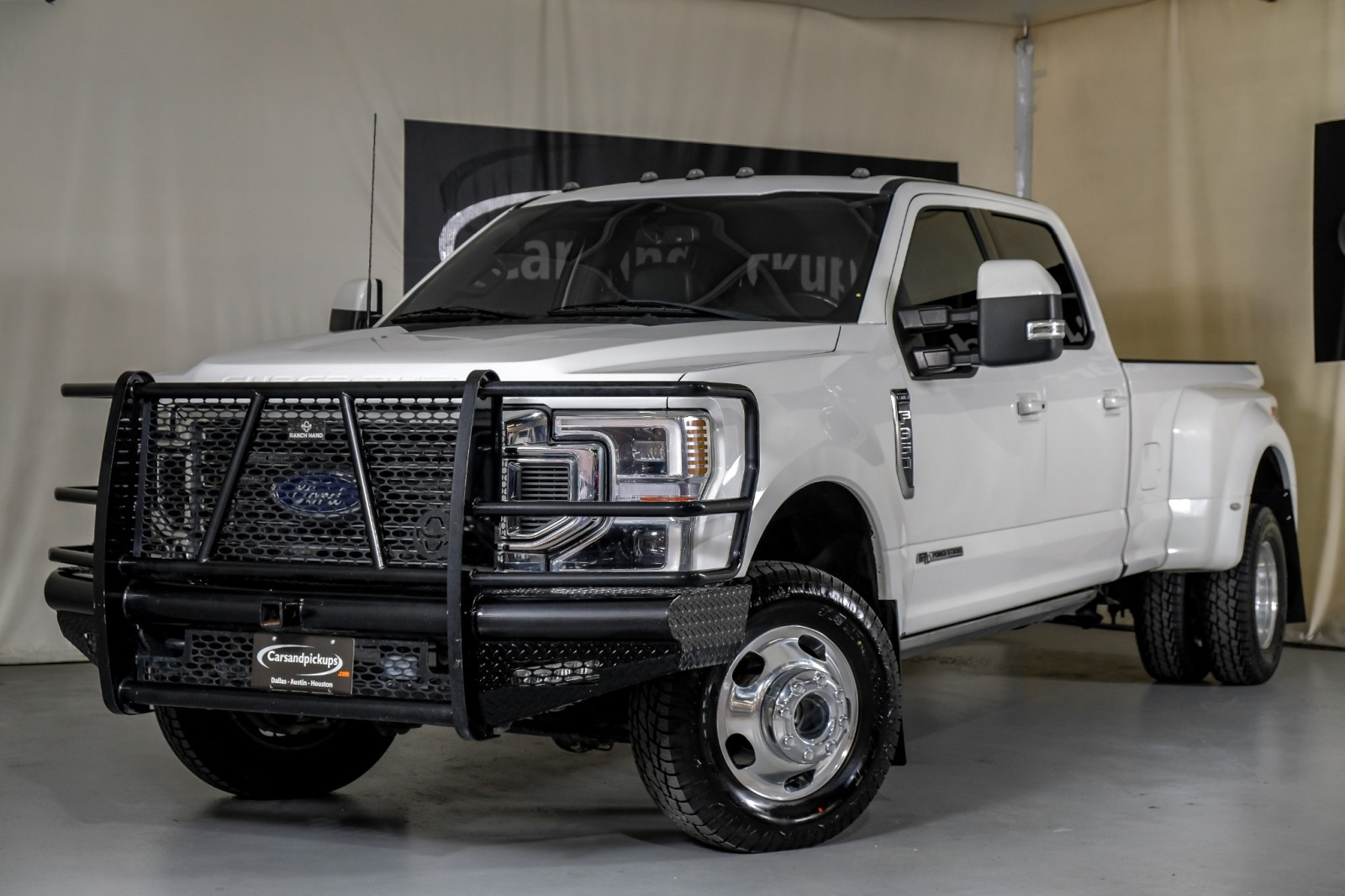 2022 Ford F-350 Lariat 4