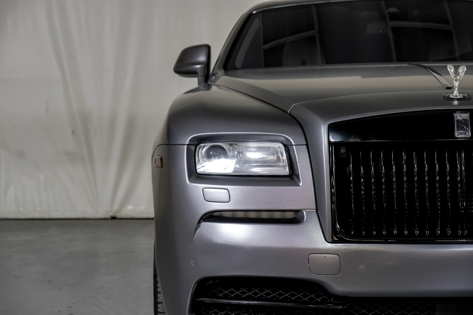 2016 Rolls-Royce Wraith  35