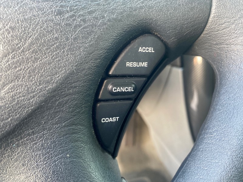 2006 Dodge Caravan SXT LOW MILES 28,367 1 OWNER HANDICAP LIFT in , 